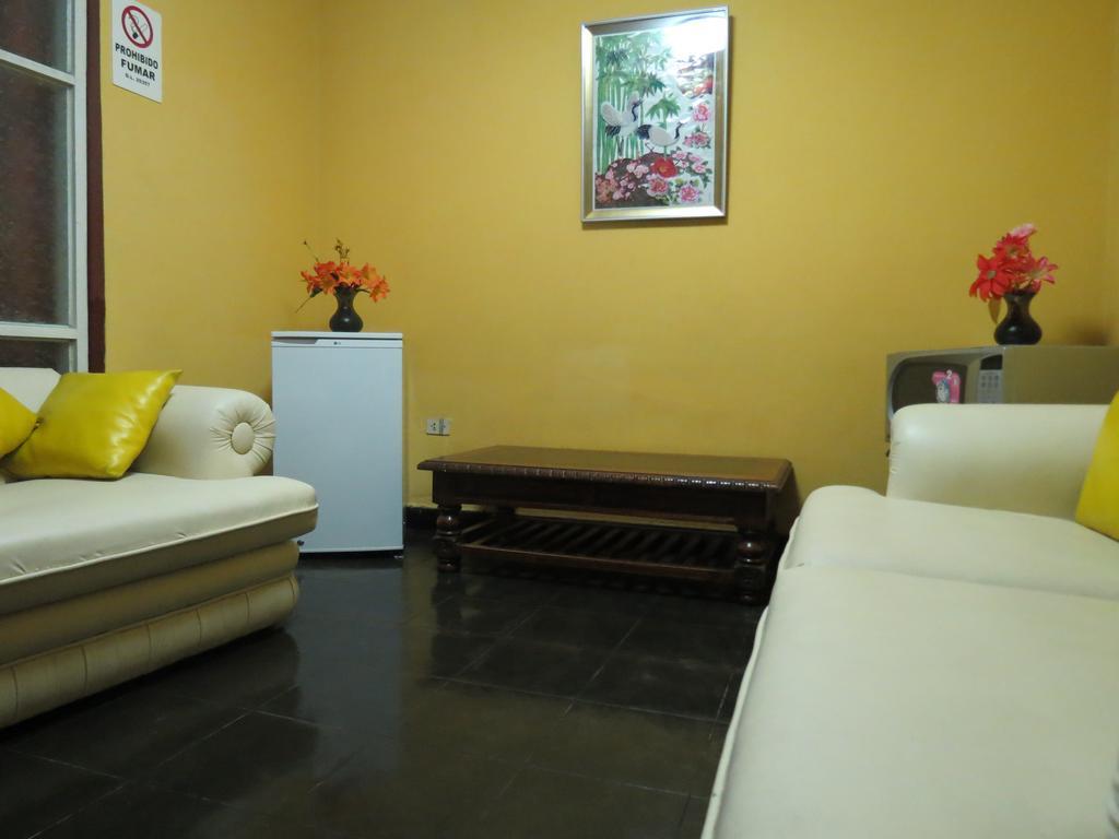 Bed and Breakfast Residencial El Sol De Los Pinos Trujillo Exterior foto