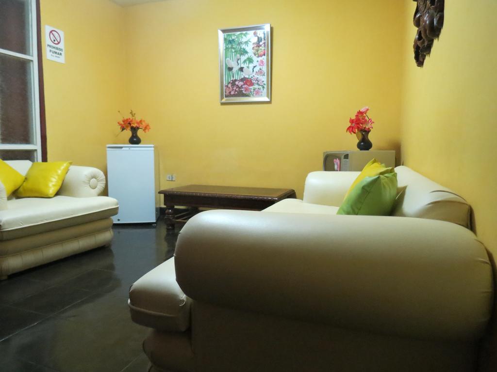 Bed and Breakfast Residencial El Sol De Los Pinos Trujillo Exterior foto