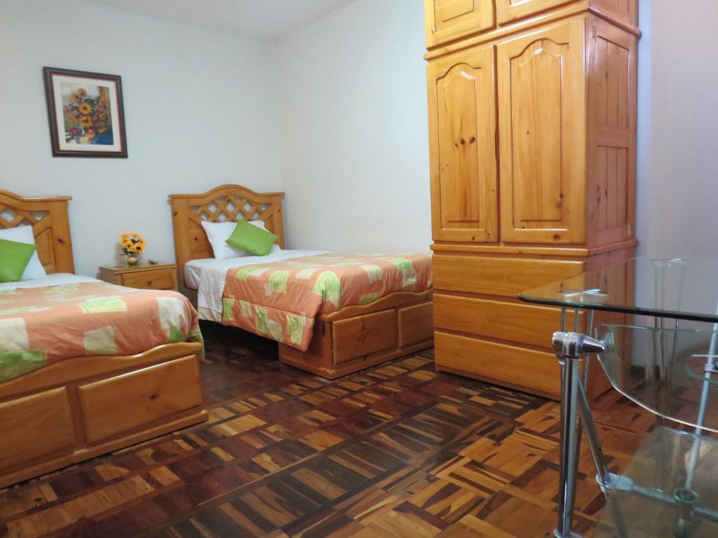Bed and Breakfast Residencial El Sol De Los Pinos Trujillo Exterior foto